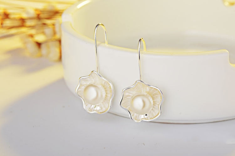 Lotus 925 Sterling Silver with Natural Freshwater Pearl