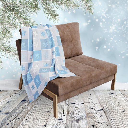 Cozy Winter Fleece Blanket - Snowflake Pattern, Perfect for Cold Nights, Home Decor, Gift for Him/Her, Holiday Blanket, Snuggle Up!