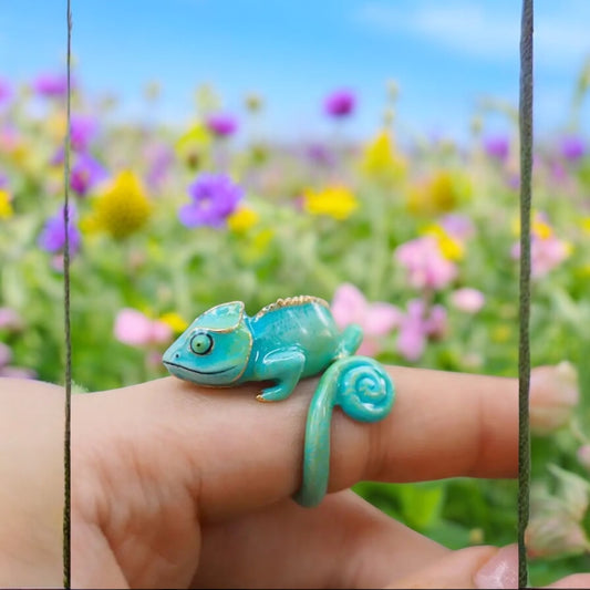 Color Me Charmed – Chameleon Wrap Ring