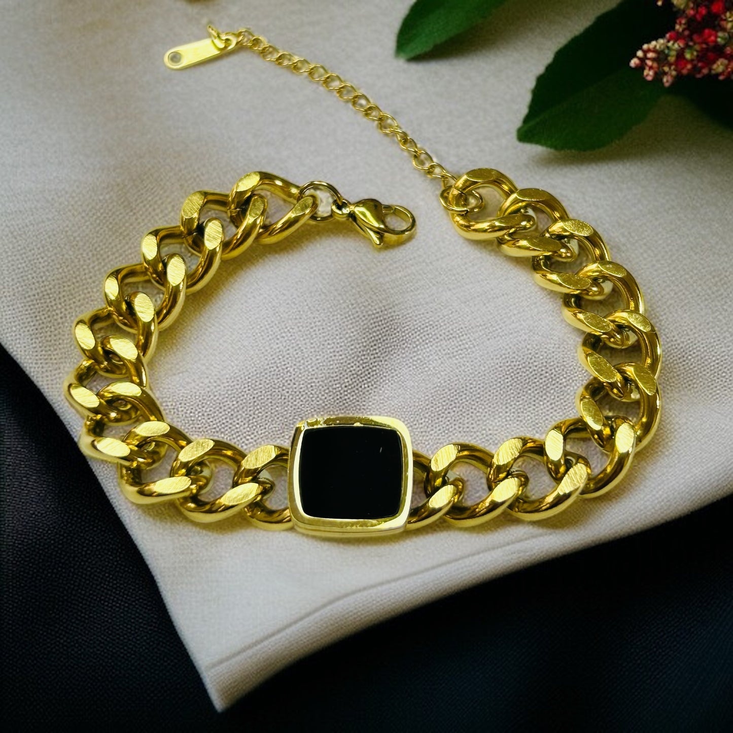 Noir Luxe: Gold Link Bracelet with Onyx Accent