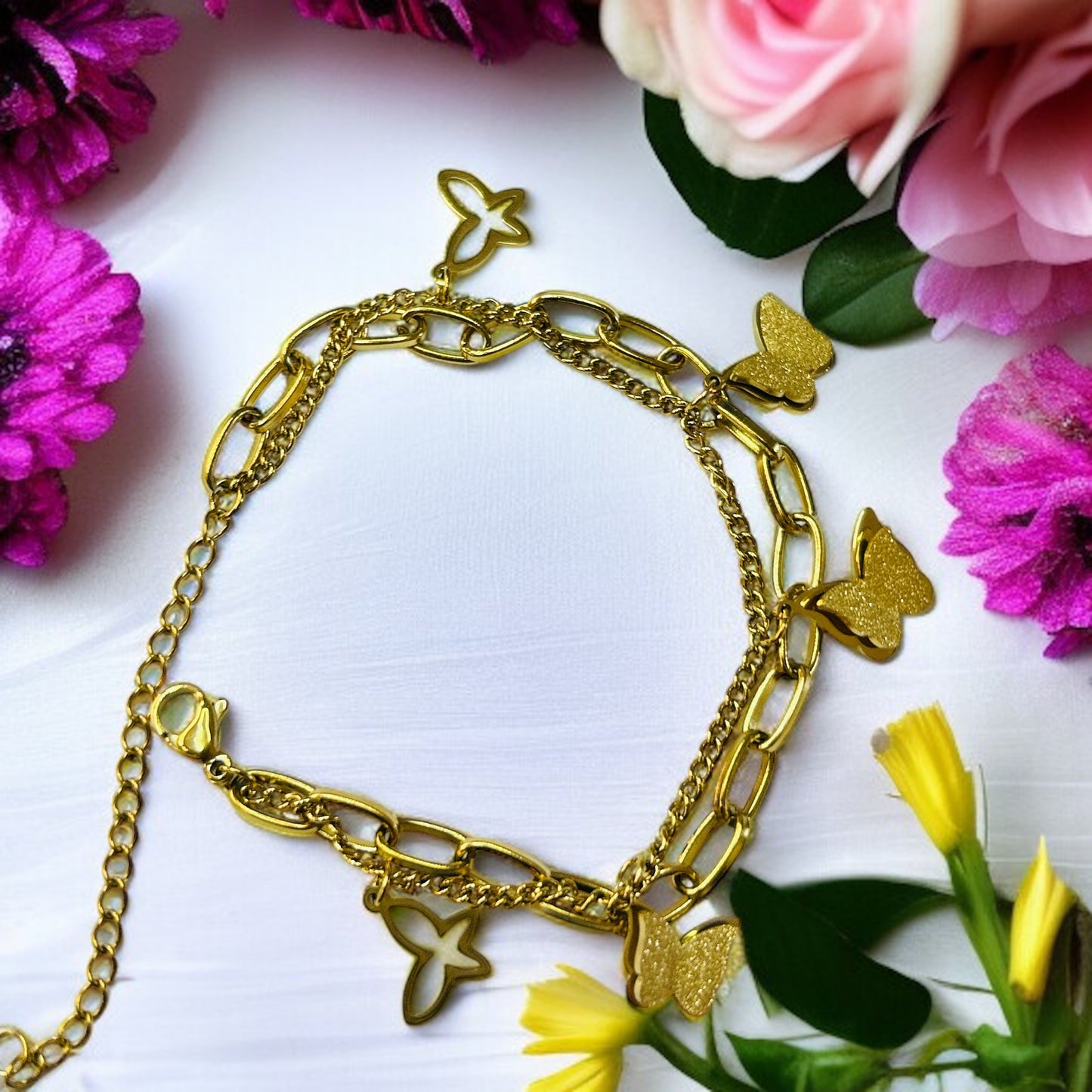 Golden Flutter – Butterfly Charm Chain Bracelet