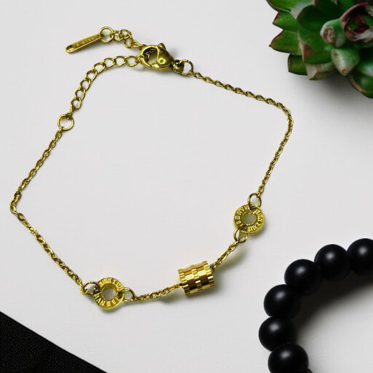 Timeless Glow – Roman Numeral Charm Bracelet