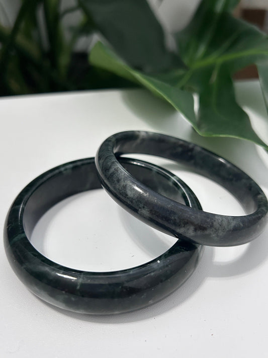 62.4 & 62.7 Natural Medecine King Jade Hard Bangle, Grade A ⁂ Medicine King Stone (Tibetan Serpentine) Natural Tibetan Jade Crystal Bracelet