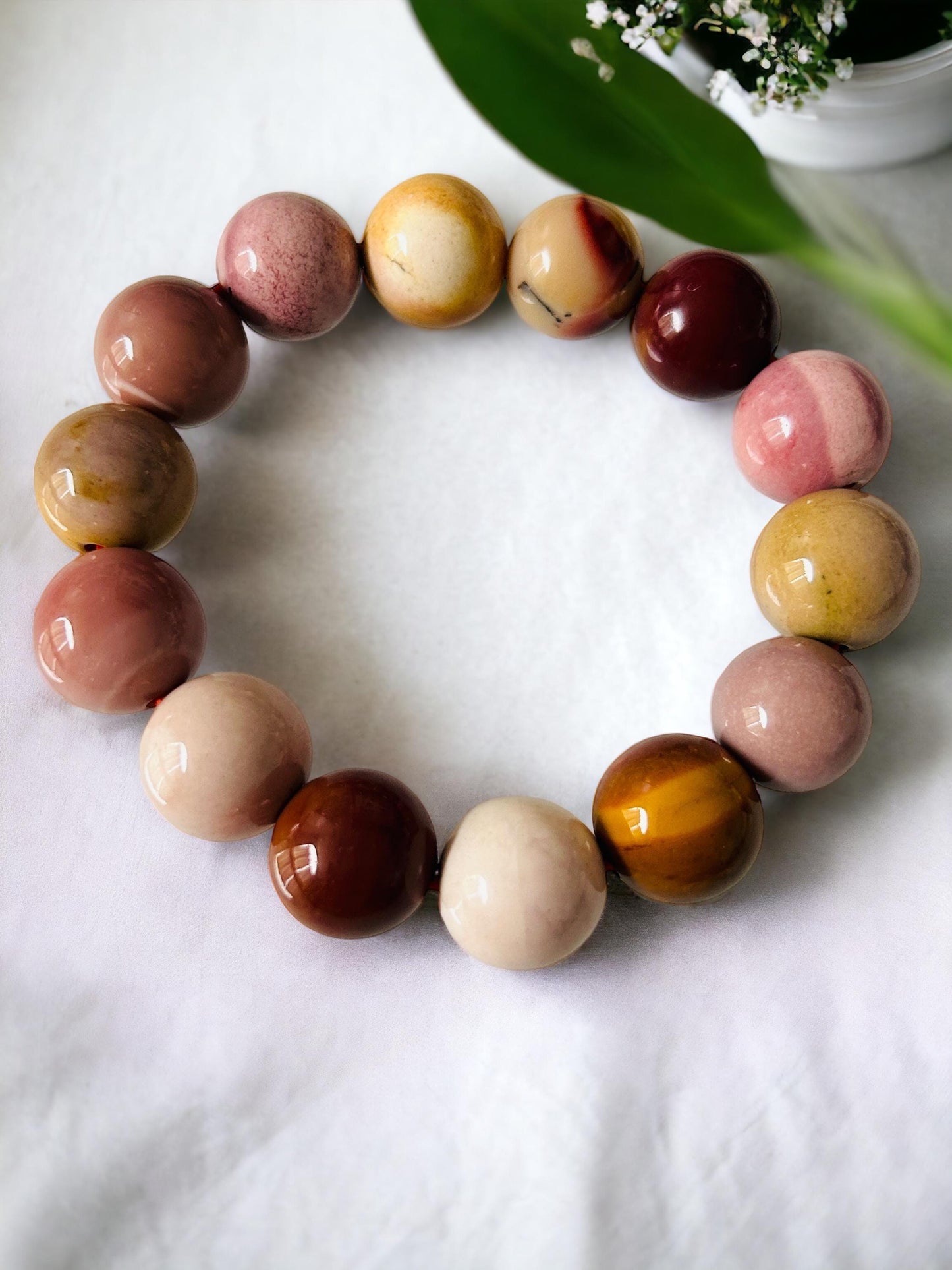 Soft Purple Alashan Agate Bracelet | 15 mm Bead Alshan Agate | Gorgeous Alashan Stretchy Bracelet | Crystal Bracelet | Gift for her | xmas