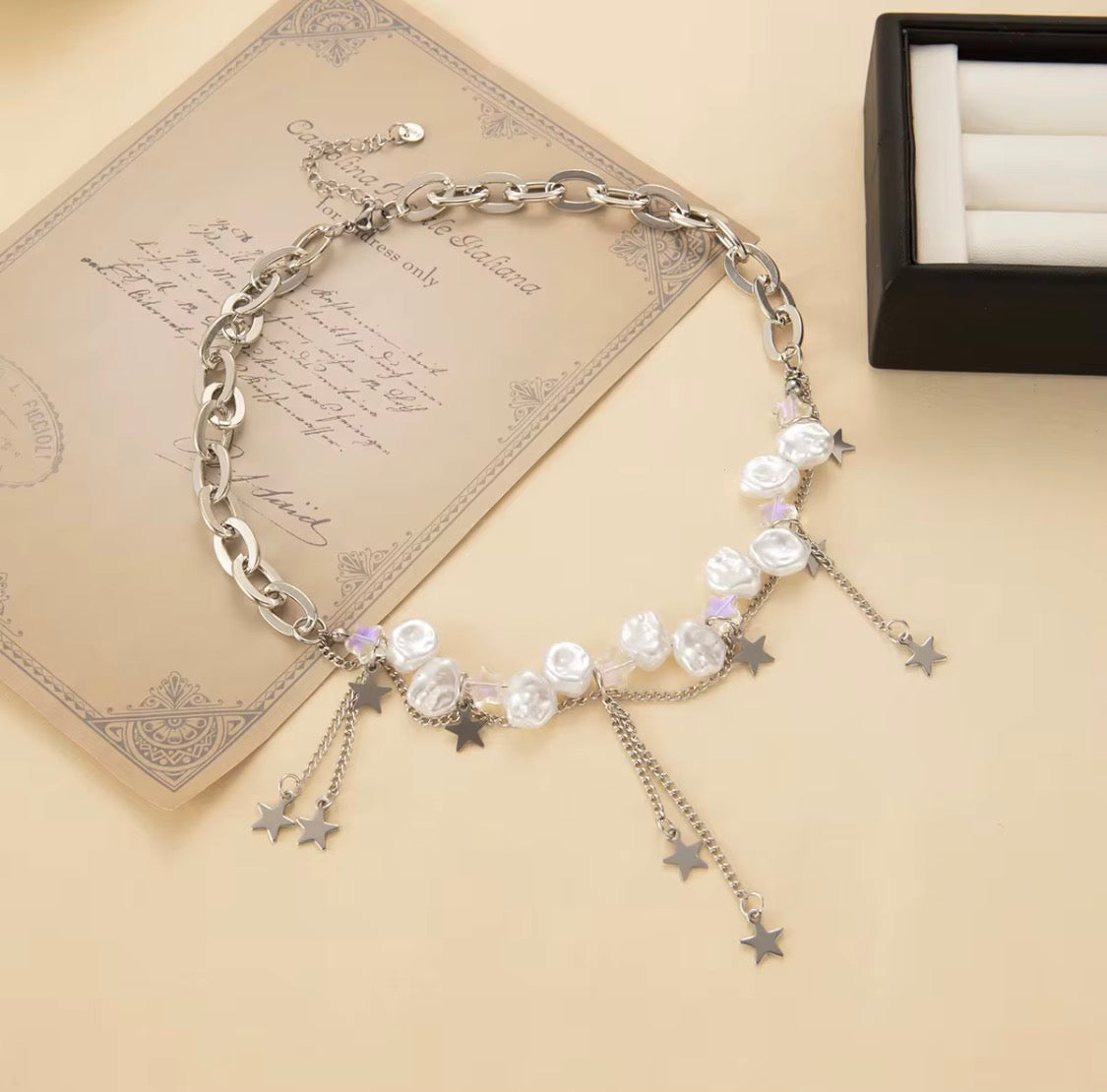 Baroque Pearl Star Charm Choker Necklace