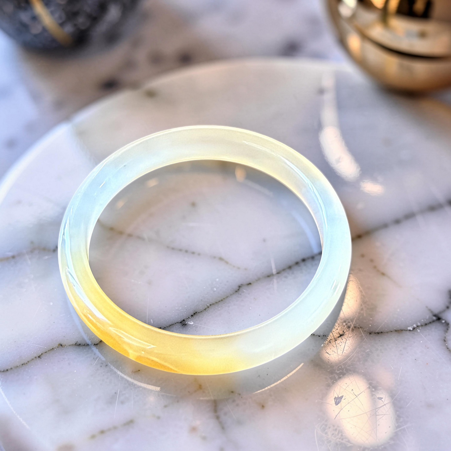 Vivid Honey Agate Bangle Bracelet
