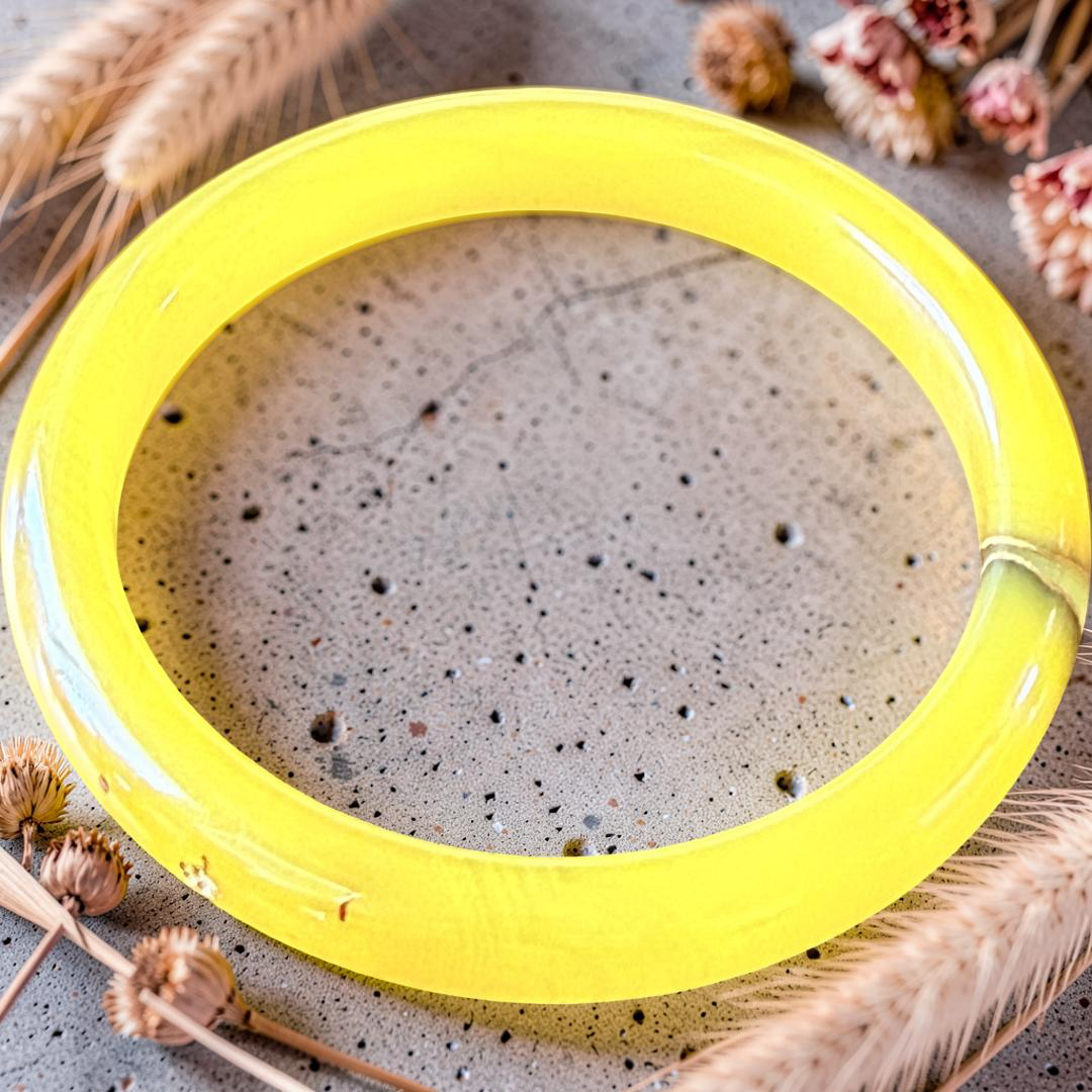 Vivid Honey Agate Bangle Bracelet