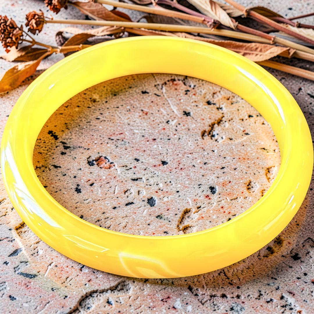 Vivid Honey Agate Bangle Bracelet