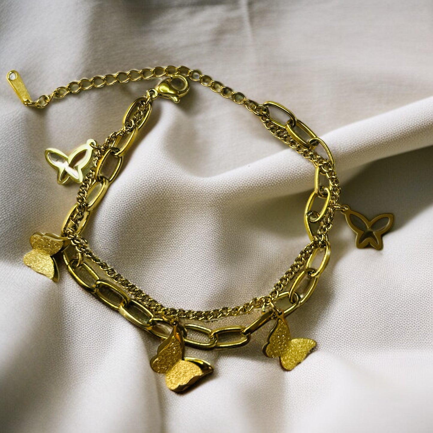 Golden Flutter – Butterfly Charm Chain Bracelet