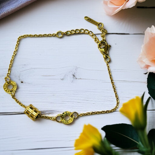Timeless Glow – Roman Numeral Charm Bracelet