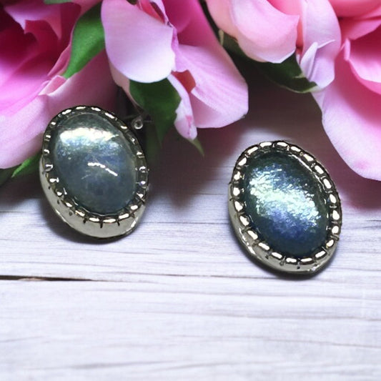Labradorite Oval Studs – Intuition & Light in Sterling Silver (S925)