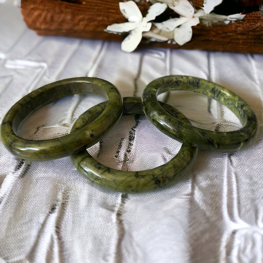 63 - 64mm Canadian Nephrite Jade Bangle | Crystal Jade Bangle | Gift for her | Gift Bangles | Crystal Bangle Bracelet | Jade Bangle Bracelet